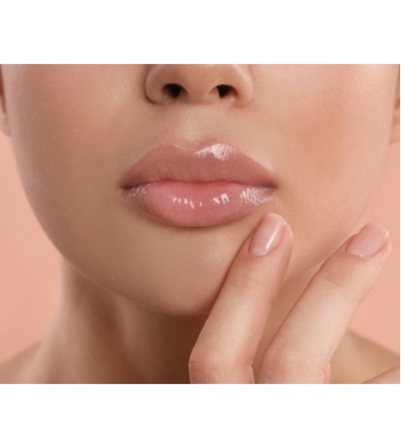 Tratamiento facial de hidratación y volumen de labios en Centro Estético Araitz Ibarra