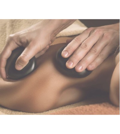 Masaje relajante con piedras volcánicas calientes en Centro de Estética Araitz Ibarra